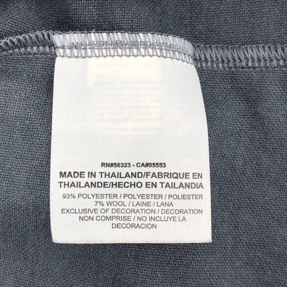 Nike Gray Lightweight Henley Shirt | Perfect for Any Occasion - Picture 2 of 6